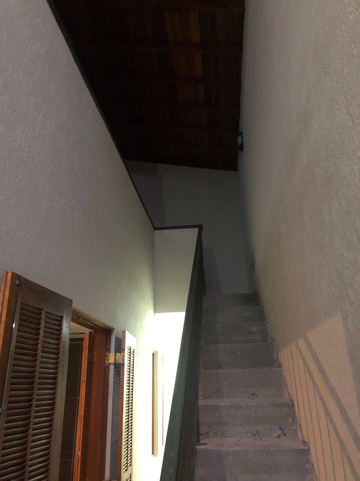 Casa à venda com 3 quartos, 168m² - Foto 4