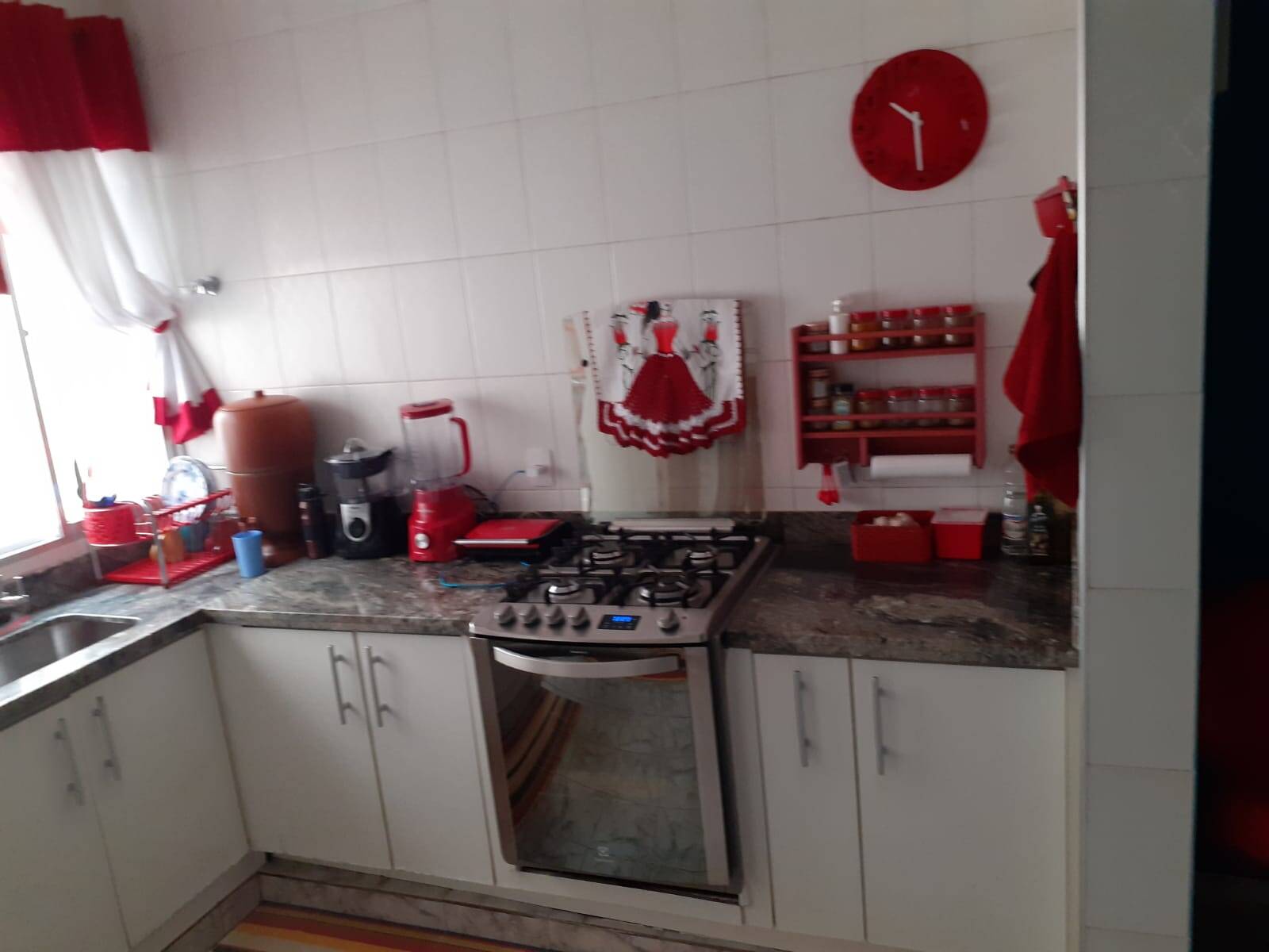 Casa à venda com 3 quartos, 160m² - Foto 2