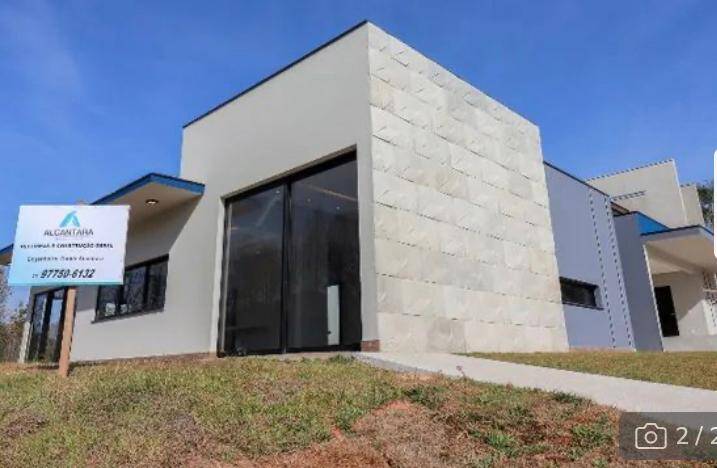 Casa à venda com 4 quartos, 264m² - Foto 3