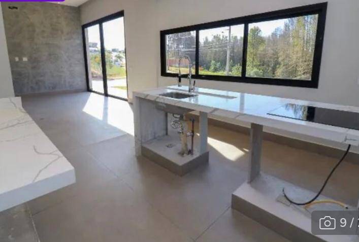 Casa à venda com 4 quartos, 264m² - Foto 10