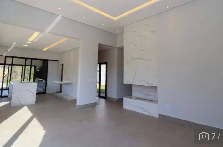 Casa à venda com 4 quartos, 264m² - Foto 8