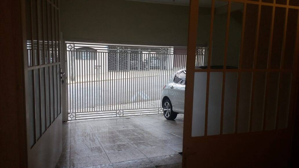 Casa, 4 quartos, 306 m² - Foto 1