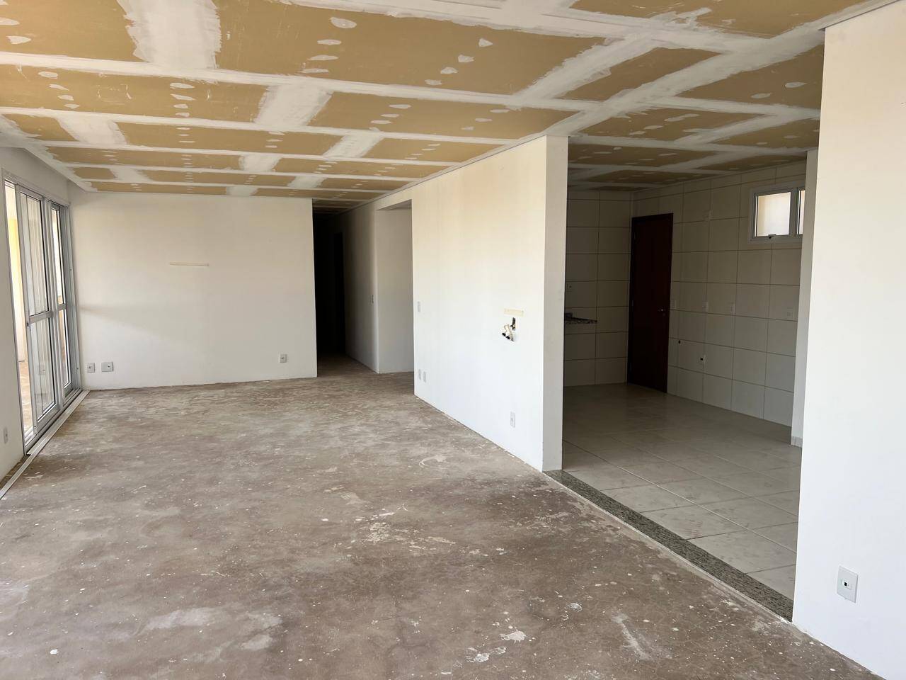 Apartamento à venda com 4 quartos, 230m² - Foto 11