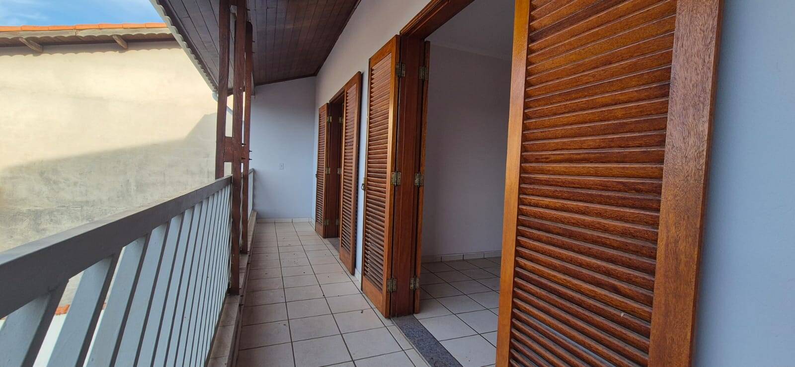 Casa à venda com 2 quartos, 250m² - Foto 10