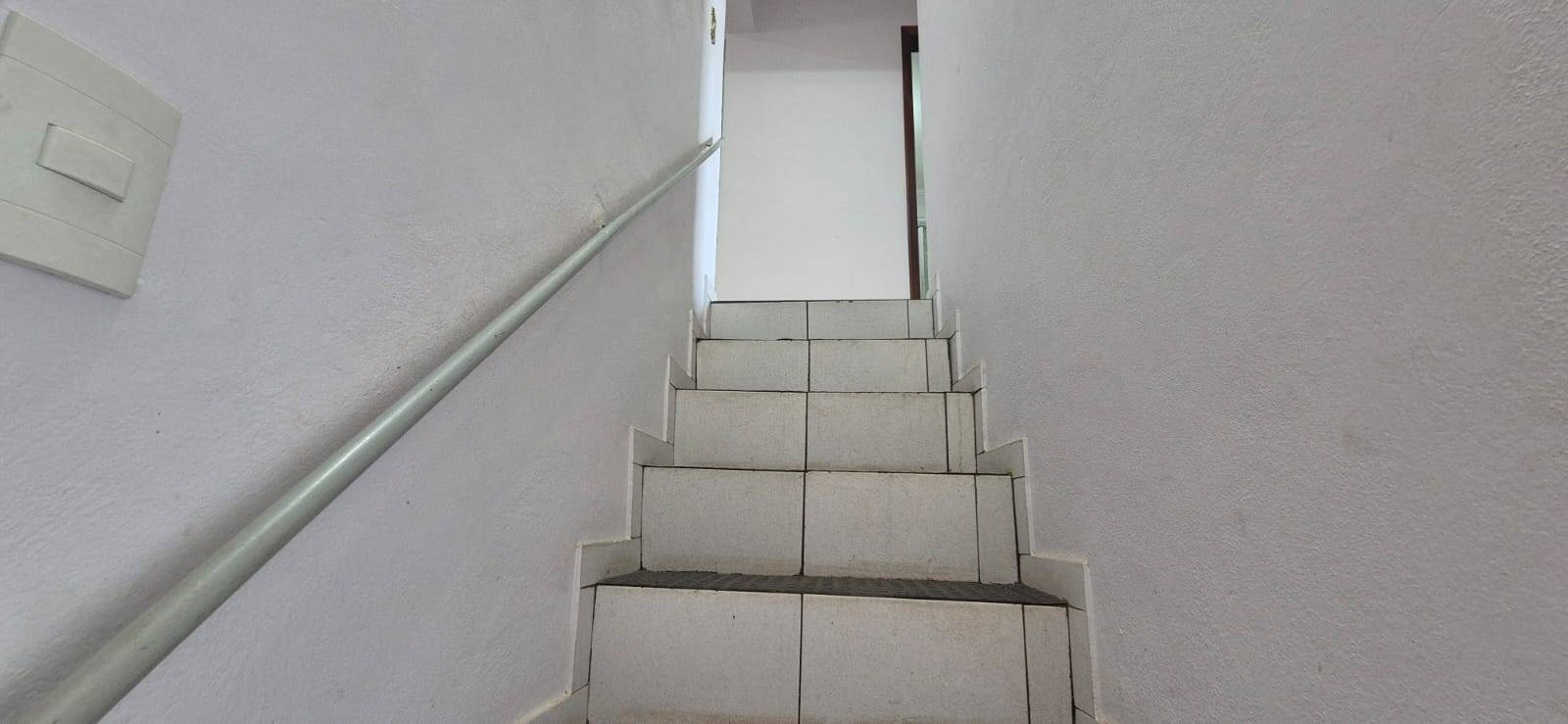 Casa à venda com 2 quartos, 250m² - Foto 16