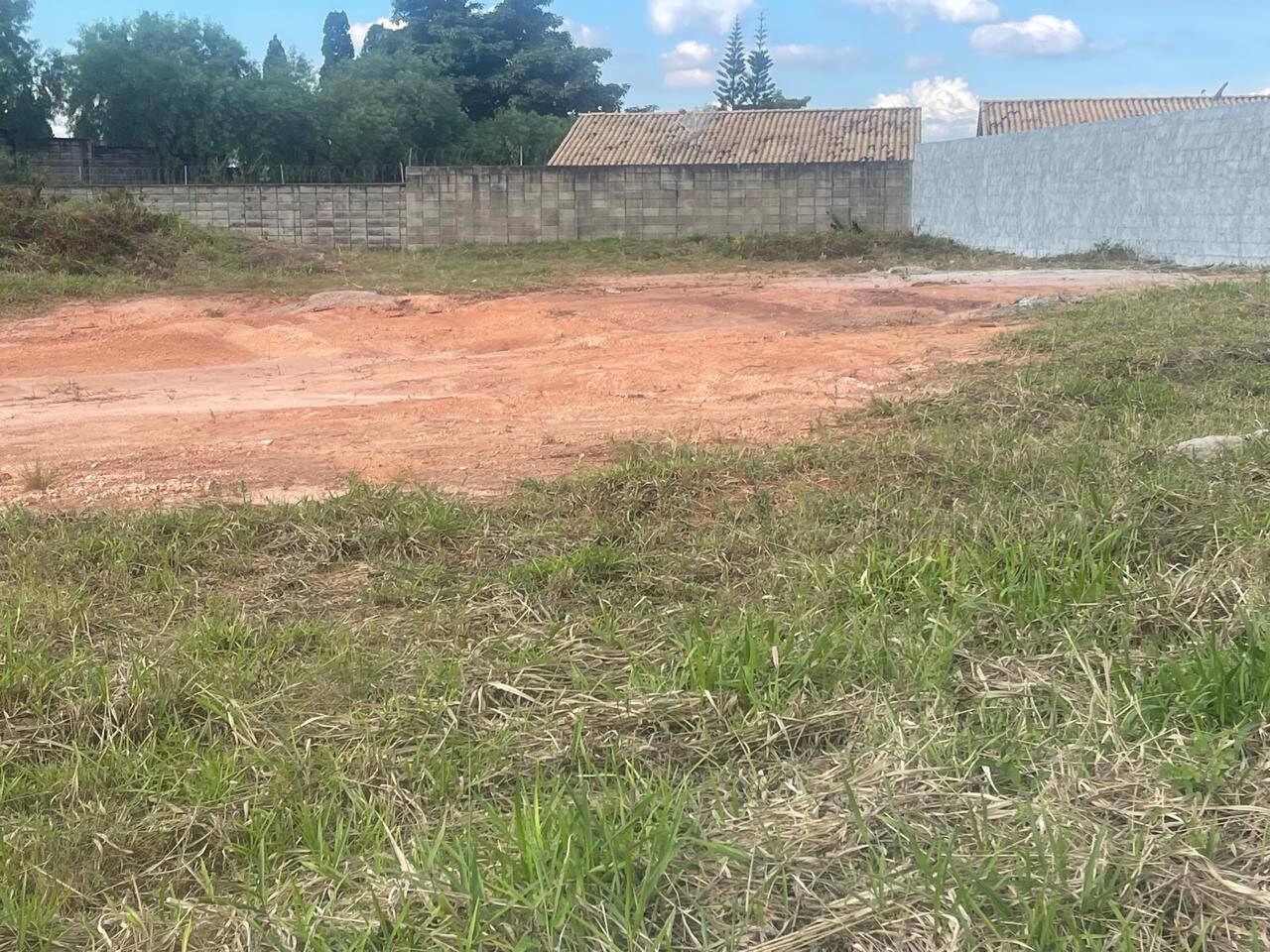Terreno à venda, 1550m² - Foto 1