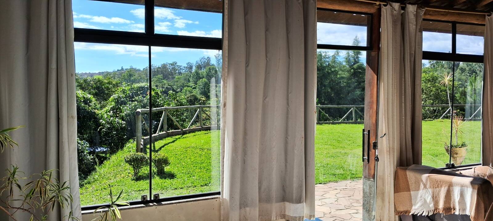Chácara à venda com 4 quartos, 140m² - Foto 24
