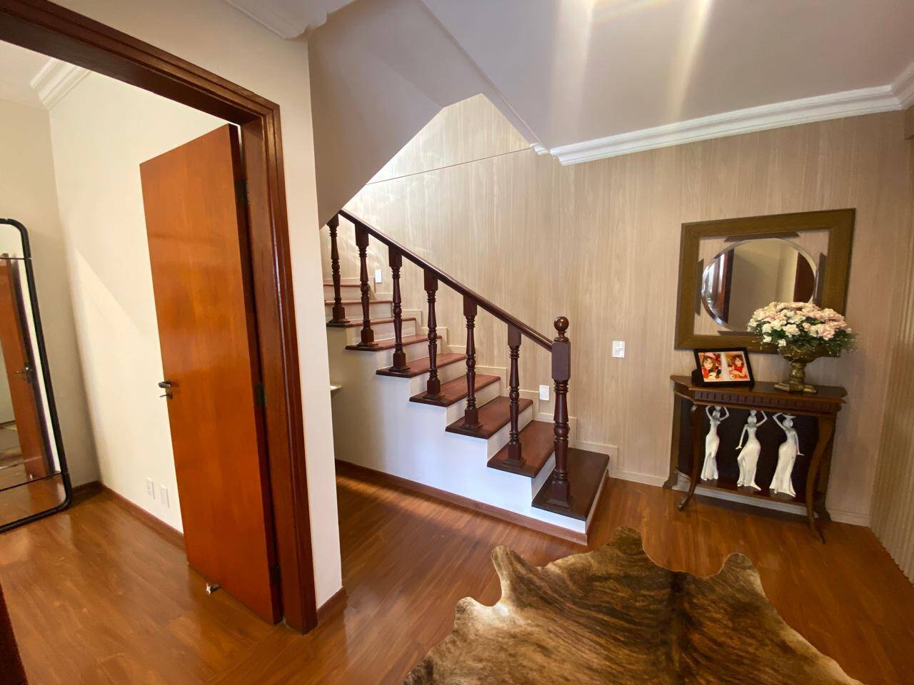 Casa, 4 quartos, 330 m² - Foto 3