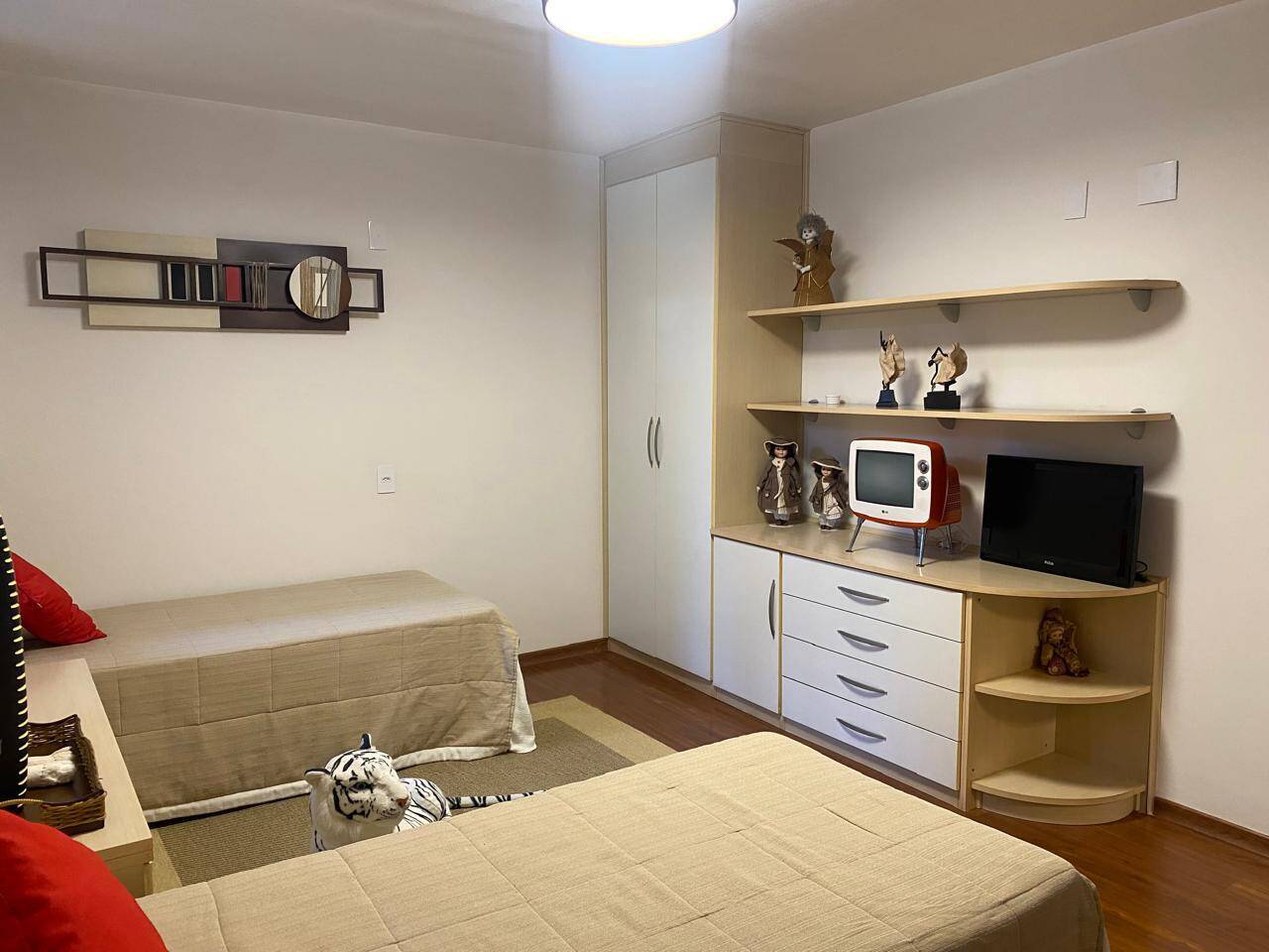 Casa, 4 quartos, 330 m² - Foto 9