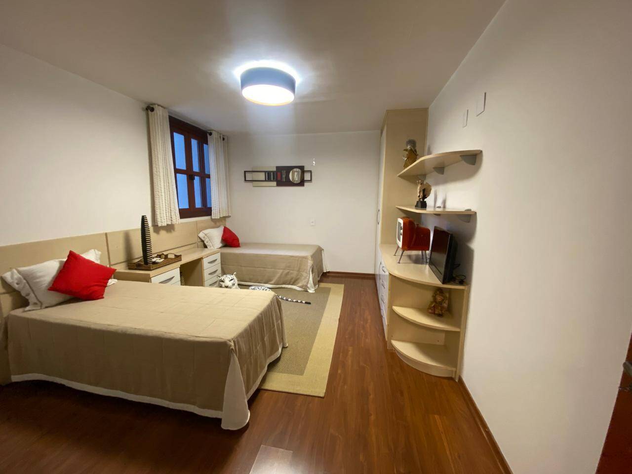 Casa, 4 quartos, 330 m² - Foto 7