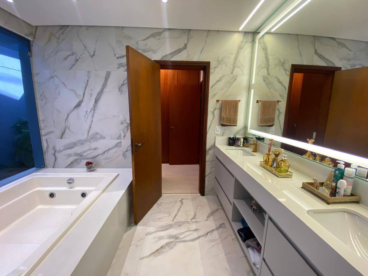 Casa, 4 quartos, 330 m² - Foto 25